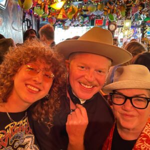 Lea DeLaria Instagram - Best birthday with the best people at my favorite watering hole @cubbyholebar 🎉