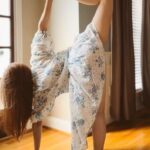 Leanna Decker Instagram – Playing with shapes ✨ Hope everyone has a great day! ❤️

#sugarcanesaturday #sugarcanepose #ardhachandrachapasana #yoga #shapes #asana