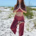 Leanna Decker Instagram – Anchoring in trust ✨

#halflotustreepose #lotus #yoga #yogapractice #prenatalyoga #pregnancyjourney #beachyoga