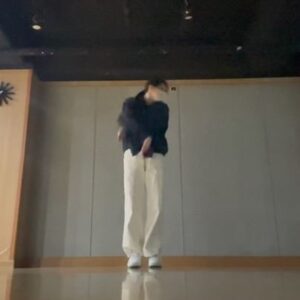 Lee Chae-yeon Instagram - 화질 안좋아요..죄송해욥🥺
#태양선배님_지민선배님
#VIBE #vibechallenge
