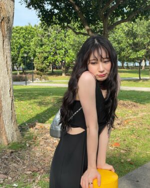Lee Chae-yeon Instagram - 2022 안녕👋🏻