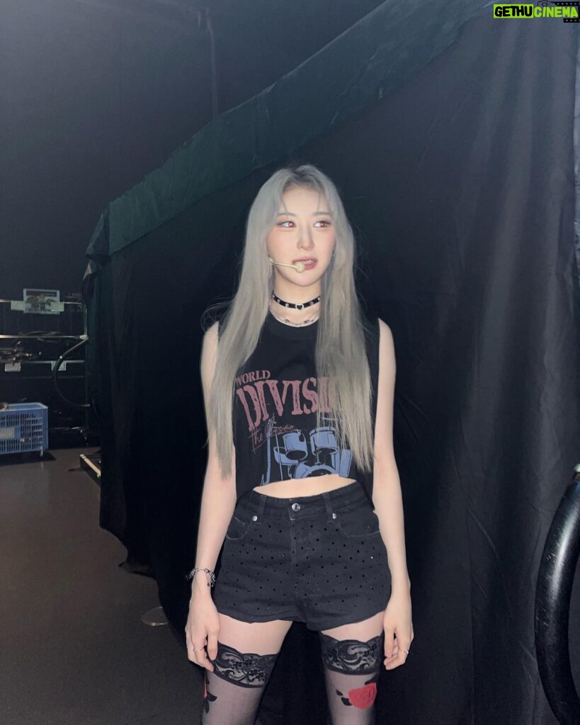 Lee Chae-yeon Instagram - またあおね😭🤍