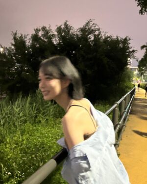 Lee Chae-young Instagram - 🌑