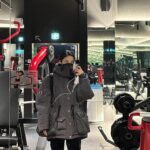 Lee Chung-ah Instagram - 운동은 왔다만 표정은 못 숨겼다고 한다