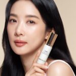 Lee Chung-ah Instagram – @hourglasscosmetics 

Pick your Color💄 HOURGLASS 💄

#AD #광고모델 
#아워글래스 #팬텀볼류마이징글로시밤 
#WISH #청아코랄 
#HOURGLASS 
#PHANTOMVOLUMIZINGGLOSSYBALM 
#AMBIENTLIGHTINGPALETTE