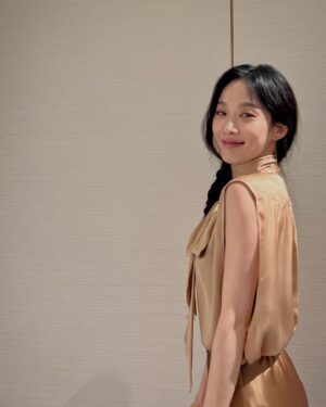 Lee Chung-ah Instagram - 🐒🤎

see u on netflix @netflixkr