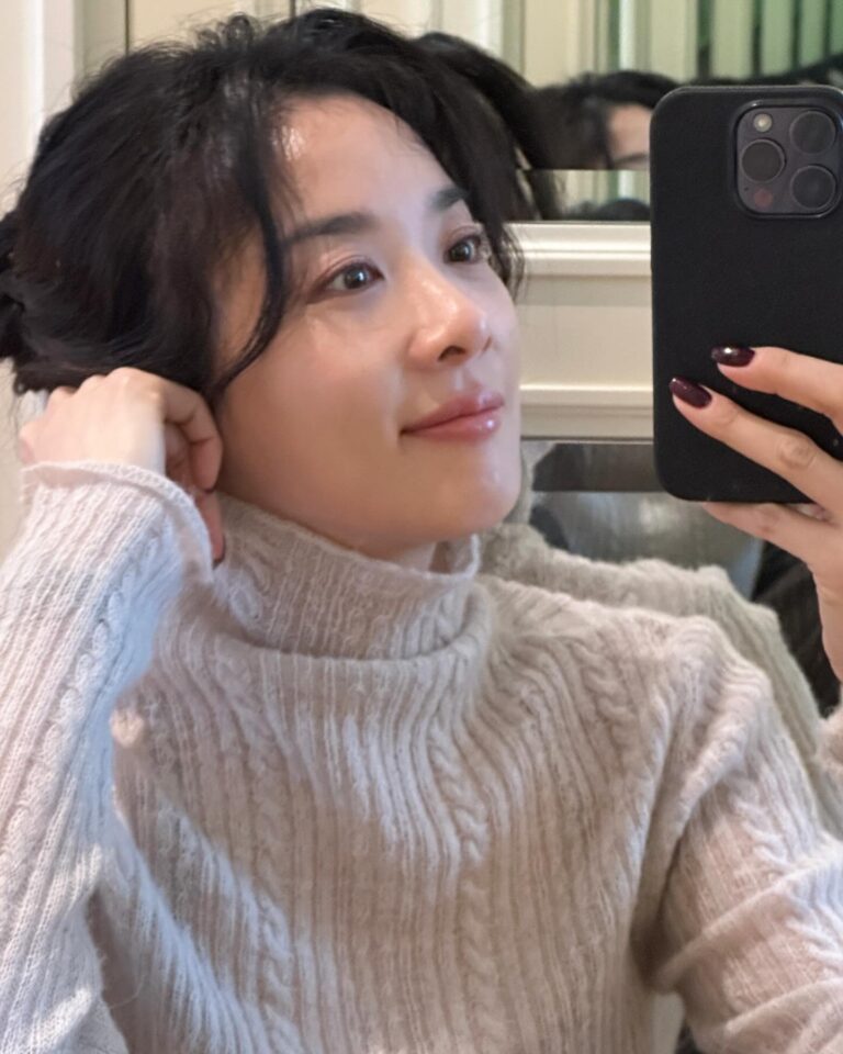 Lee Chung-ah Instagram - Jan 2024