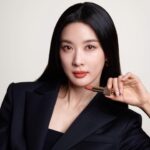 Lee Chung-ah Instagram – @hourglasscosmetics 

Pick your Color💄 HOURGLASS 💄

#AD #광고모델 
#아워글래스 #팬텀볼류마이징글로시밤 
#WISH #청아코랄 
#HOURGLASS 
#PHANTOMVOLUMIZINGGLOSSYBALM 
#AMBIENTLIGHTINGPALETTE