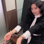 Lee Chung-ah Instagram - 아슬아슬하다 하연주 🫠 HIDE / 하이드 10화 ‘건들지 말았어야지’ 10시 정각 @coupangplay 업로드 10시 40분 @jtbcdrama 에서 방송합니다 Tonight, Ep 10 of airs 📡 Can‘t wait to hear all your thoughts and see your reviews 🫣 Enjoy the show ⚖️