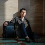 Lee Dong-wook Instagram - - 욱브르 박물관 오픈 🎨 완벽한 전시회로 지금 초대합니다🤍 - 포스트 보러 가기 👉🏻 https://naver.me/GQNnQ4Hm - #이동욱 #LeeDongWook #李栋旭 #욱스타그램 #광고 #쌤소나이트 #Samsonite