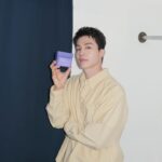 Lee Dong-wook Instagram - - ’더마펌(dermafirm)‘ NEW 수딩 리페어 토닝 패드 R4로 더 맑고 촉촉해진 동욱 배우의 피부💧 - #광고 #더마펌 #dermafirm #수딩리페어토닝패드R4 #물광토닝패드