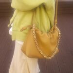 Lee Eun-saem Instagram - 🐑❤︎❤︎❤︎… #loewe #로에베 #Flamencopurse