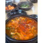 Lee Gook-ju Instagram - #테린이 #금문테니스 오늘은 아침 8시부터 4시간 테니스 타임!! 헤어지기 아쉬워서 3시간 스크린 골프 까지 해장국 맛있게 먹을라고 테니스 치고 떡볶이 피자 맛있게 먹을라고 골프친거 절대 아님!!🤭 즐거웠음돠 모두🖐🏻꿀잠 잘듯