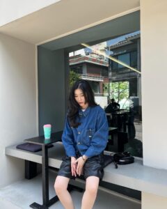 Lee Hae-ri Instagram - 어쩌다 보니 10장 꽈악💙