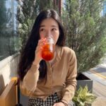 Lee Hae-ri Instagram – 쉬는 날 카페가서 놀다가 걷다가 콘란샵 구경 갔다가 집 와서 지쳤지만 그래도 힘내서 소꼬리찜 해 먹은 날!!!!!!!