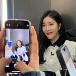 Lee Hae-ri Instagram - 싱어게인3 마지막 촬영 날!! 참가자분들을 비롯한 모든 스태프분들 심사위원 분들 너무 너무 수고하셨습니다!!
