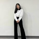 Lee Hae-ri Instagram - 싱어게인3 마지막 촬영 날!! 참가자분들을 비롯한 모든 스태프분들 심사위원 분들 너무 너무 수고하셨습니다!!