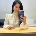 Lee Hae-ri Instagram – 노래 훔치러 갔다가 호되게 당하고 온 날~~