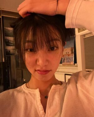 Lee Ho-jung Instagram - 😬😬😬