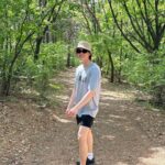 Lee Jong-suk Instagram - 가벼운 마음으로 무거운 몸을 이끌고🐌🪲🌳🌱🌷