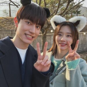 Lee Ju-bin Instagram - 세상에서 제일 멋있는 놈이야 #눈물의여왕