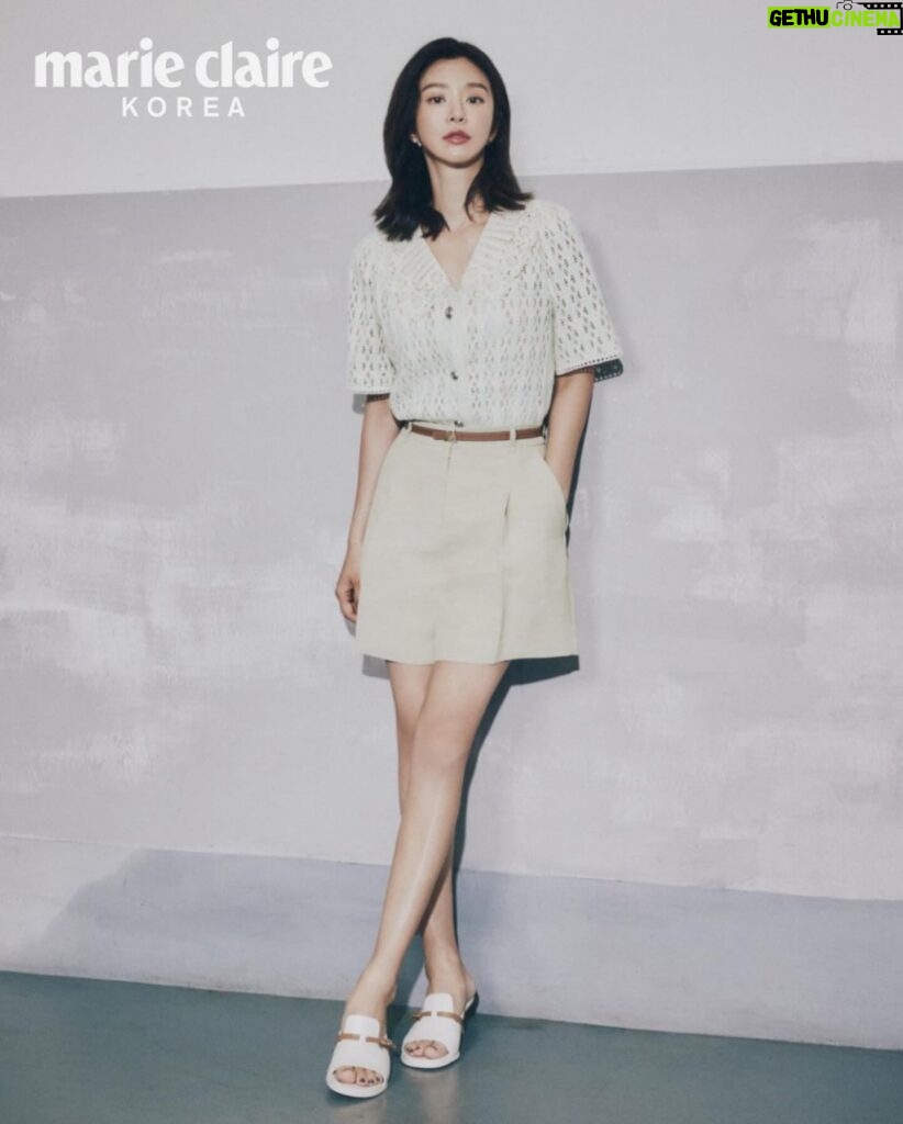 Lee Ju-bin Instagram - MINE X marieclaire 봄의 설레임과 함께한 행복한 촬영이었습니다💚💜 #마인 #마리끌레르코리아
