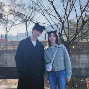 Lee Ju-bin Instagram - 세상에서 제일 멋있는 놈이야 #눈물의여왕