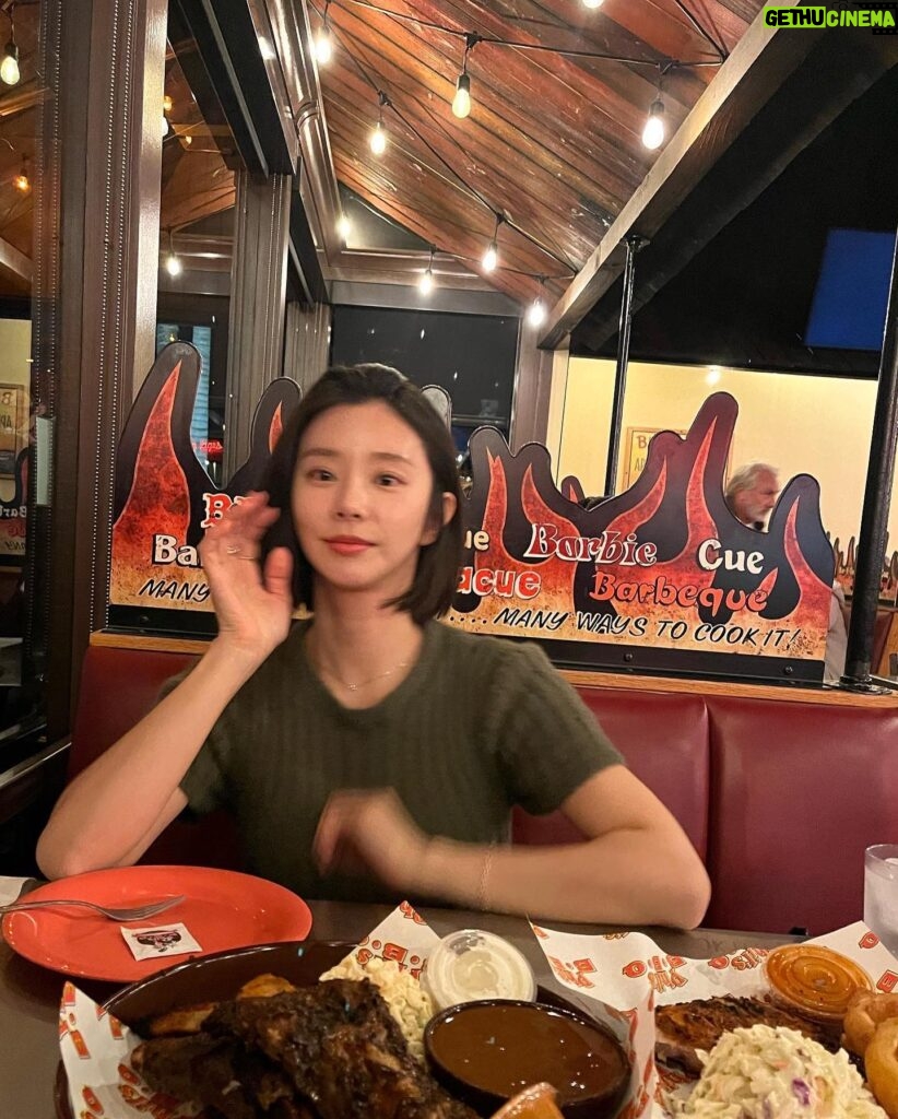 Lee Ju-bin Instagram - 아이스민트모히토커피라는것을마셔보았다생각보다맛있었다 생각보다는 맛있었고 조금 혼스러웠고 여튼 이거 좋아하는 사람?