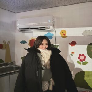 Lee Ju-bin Instagram - 세상에서 제일 멋있는 놈이야 #눈물의여왕