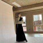 Lee Mi-do Instagram - 예전에 성형외과에서 상담을 받은 적이 있다. 나는 코 성형에 대한 견적을 물어봤고.. 그때 선생님은 내 코가 모양만 보면 여자 코 모양으로 90점이라며 성형을 하기에는 아깝다고 하셨다. 단지 코가 얼굴에 비해 작고 낮고 입과 높이가 비슷한게 아쉽다고.. (저기요.. 그럼 해야하는거 아닌..ㄱ..) 사진 보니 내 코(모양) 90점이네