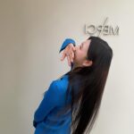 Lee Mi-joo Instagram – 언니들두 막 여기서 찍던데!!!!헿 ㅎㅎㅎㅎㅎ
@jsomin86 @ohvely22 ❤️❤️
make up by @makeup.ji02 
hair by @l.chan_a