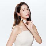 Lee Min-jung Instagram - @mastina_official #매스티나 #앰플 을 써보면 정말 이름 매스티나 6hours 에 맞게 자고 일어나면 다크스팟들이 연해지는걸 느껴요… 매일 매일 쓰면 점점 연해지다가 어두운곳들이 다 없어지겠죠? ^^ #매스티나식스아워스앰플플러스