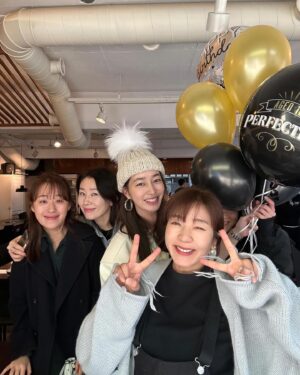 Lee Min-jung Thumbnail - 21.4K Likes - Most Liked Instagram Photos