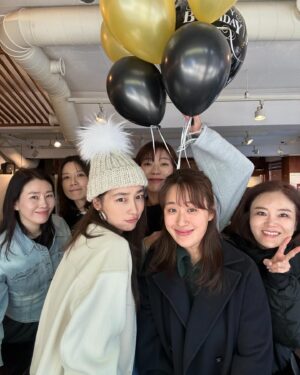 Lee Min-jung Thumbnail - 21.4K Likes - Most Liked Instagram Photos