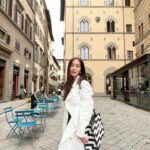 Lee Min-jung Instagram - 간만에 엄청 착해보이는 웃음이네 ㅋ