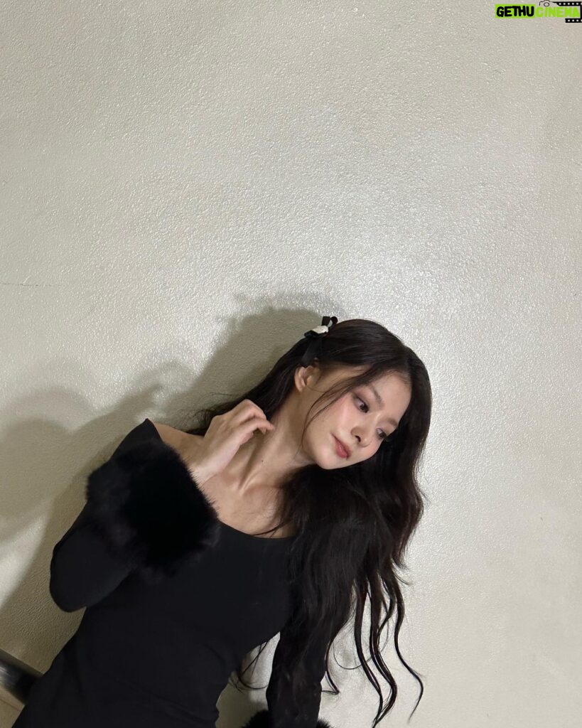 Lee Na-gyung Instagram - 🖤🩷