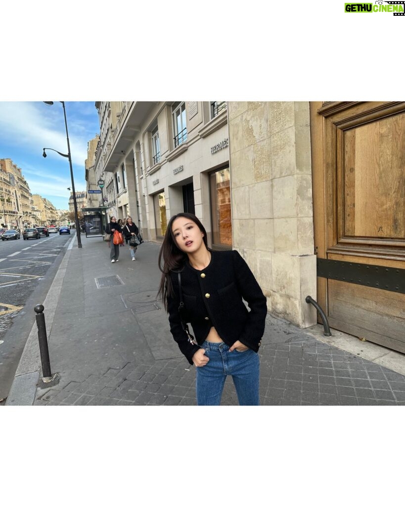 Lee Se-young Instagram - #paris🤍