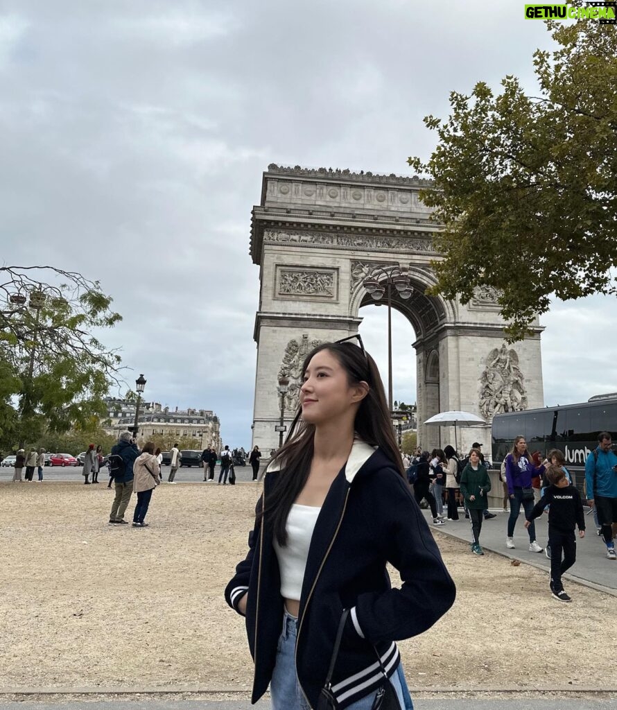 Lee Se-young Instagram - #paris🤍