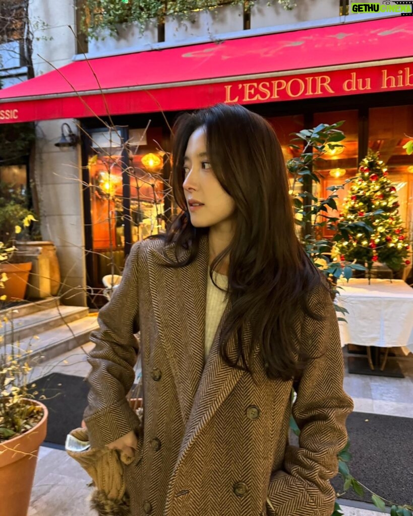 Lee Se-young Instagram - 🤍🤎