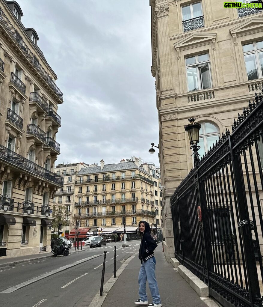 Lee Se-young Instagram - #paris🤍