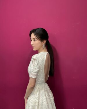 Lee Se-young Thumbnail - 194.4K Likes - Most Liked Instagram Photos