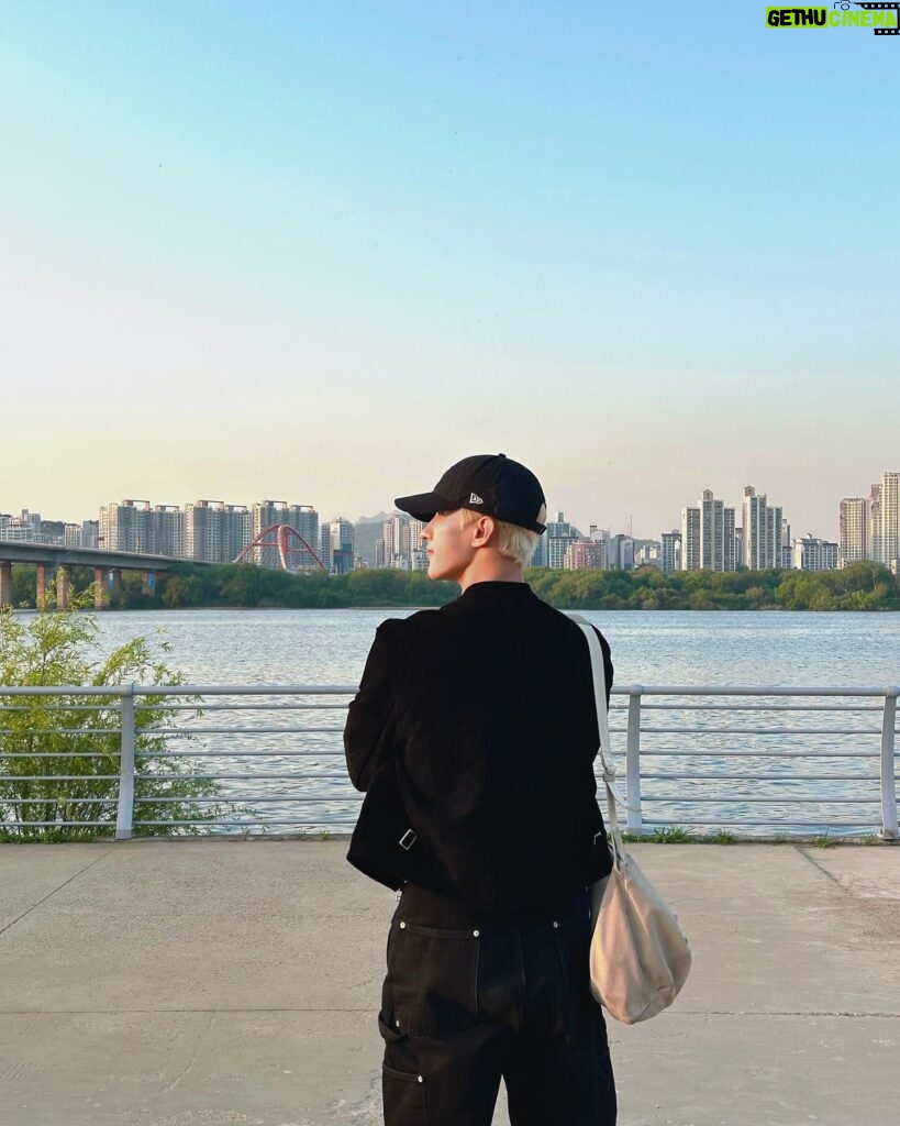 Lee Seok-min Instagram -