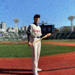 Lee Seung-hoon Instagram – 야구… 좋아하세요? #롯데자이언츠 ⚾️