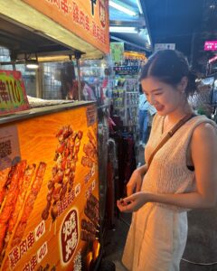 Lee Sun-bin Instagram - 🍢❤️ in Taiwan ✨