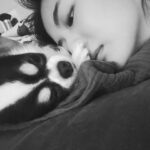 Lee Sun-bin Instagram - 🐶🐾🫠 아쵸 꼬순내 테라피 🖤