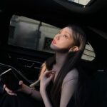 Lee Sung-kyoung Instagram - 🖤