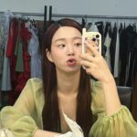 Lee Yu-bi Instagram - 싱글즈 11월호 열촬📸 후 만찬 ㅋㅋㅋ 꺄 😖 😛 🤤 🤓 🥰