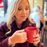 Leigh-Allyn Baker Instagram - It’s the most wonderful time of the year! Unless you get a cold!!! This little trick is natures best kept secret for stopping that cold dead in its tracks so you can rapidly get back to enjoying the season! I drank it and felt better in less than an hour! Today I’m almost as good as new! 1 clove garlic 1 inch ginger 1/4 tsp cayenne pepper Squeeze of lemon 2tsp honey Hot water Repeat as often as needed! Have a happy, healthy holiday season! #leighallynbaker #babam #coldremedy #coldcure #healthy #christmas #realfood