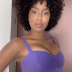 Lellê Instagram - Sempre que eu apareço com um cabelo diferente, vocês fazem várias perguntas. E a verdade é que eu amo mudar, mas é a primeira vez que eu tô vendo meu cabelo 100% natural e tô amando!! Então trouxe pra vocês um pouquinho dos cuidados que tô tendo pra deixar ele sempre lindo! Tô muito feliz com essa fase ❤️