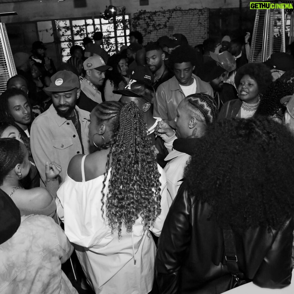 Lena Waithe Instagram - What’s better than the strength of one Black woman? Two. #WomensHistoryMonth Thank you to @americanblackfilmfestival & @hooraemedia x @findyourhilltop for having me at “Where The Black People At?!” Will ALWAYS show up and support our Black community of voices. #WTBPA 🎥: @filmedbyerika 📸: @kaibyrd_